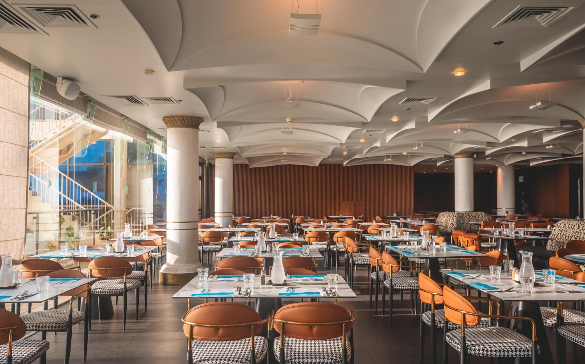 Daniel Herzliya Hotel Exteriér fotografie The interior of the restaurant
